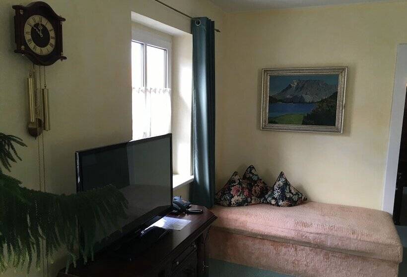 スイート, Pension Wegerich