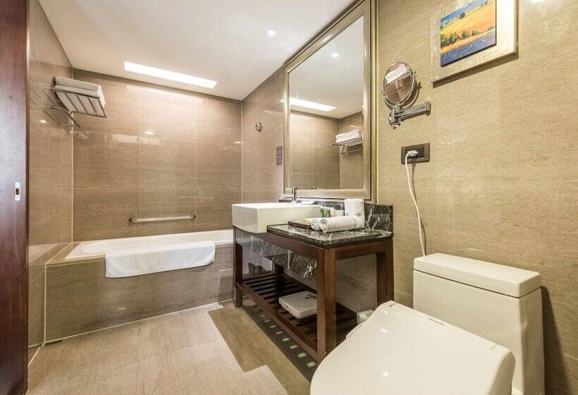 수피리어 스위트, Royal Biz Taipei