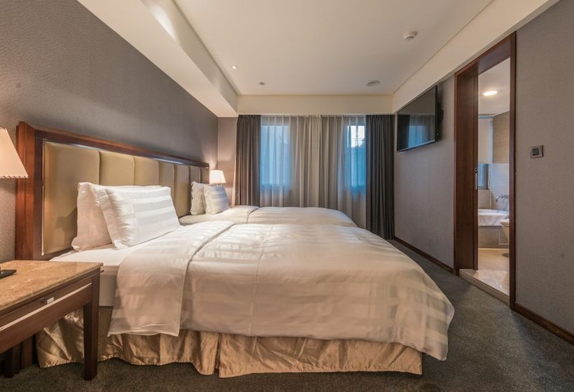 수피리어 스위트, Royal Biz Taipei