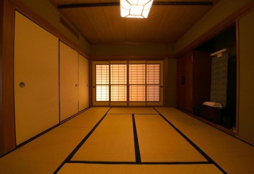 جناح, Ibusuki Syusui En