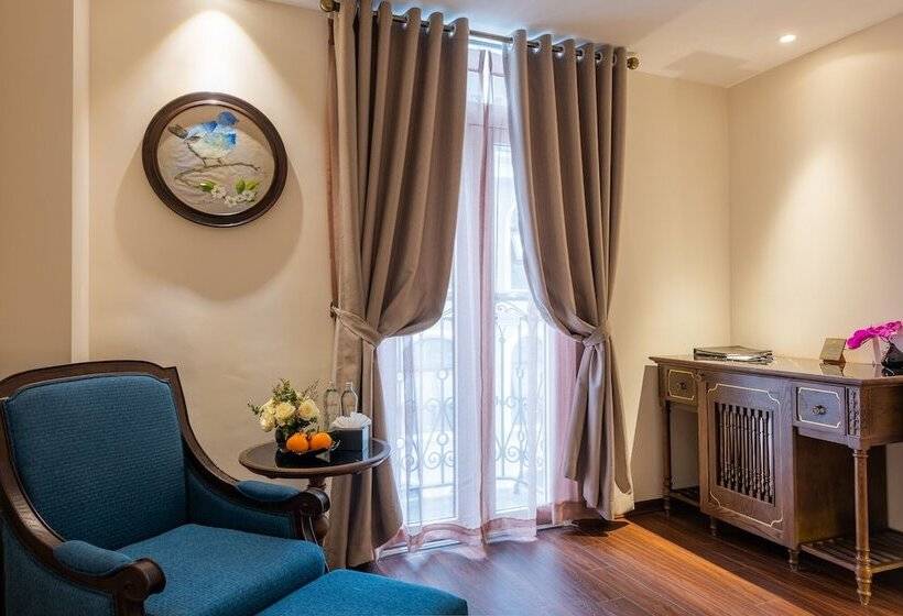 اتاق اجرایی, Hanoi Tirant