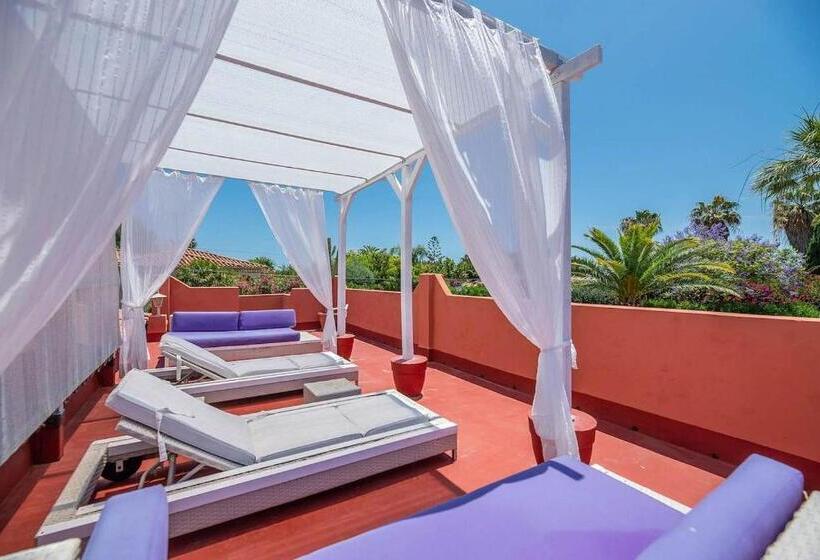 四人标准间, Villa Tiphareth