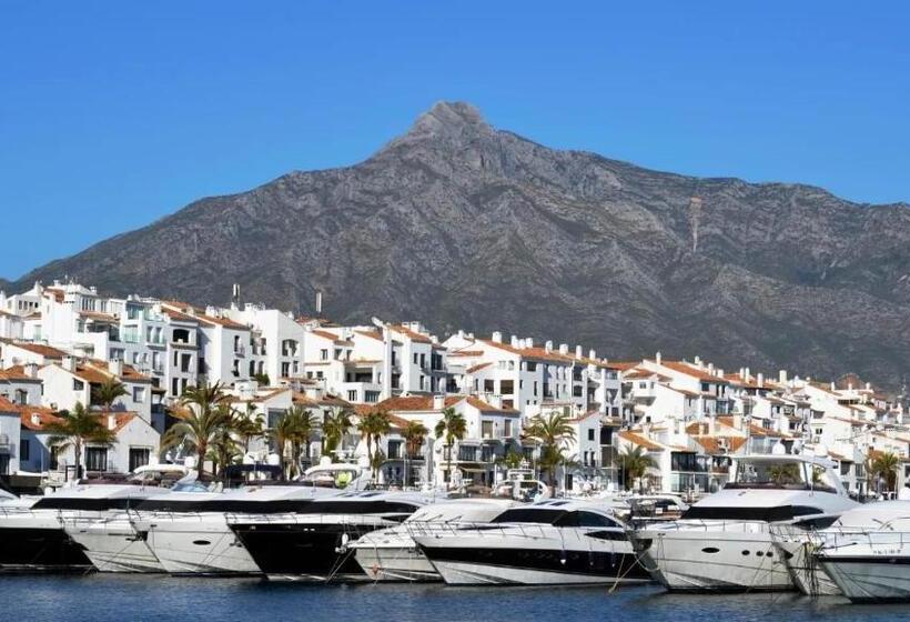 标准间, Villa Tiphareth