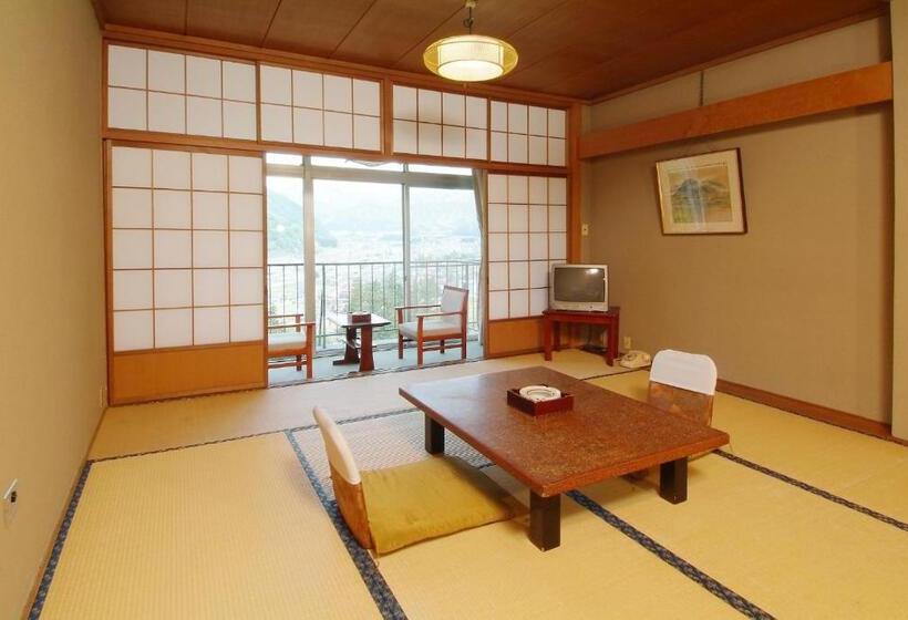 חדר סטנדרט חדר אמבטיה משותף, Takahan