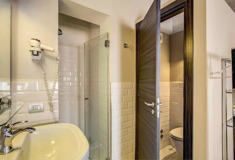 اتاق اکونومی, Trevi Beau Boutique