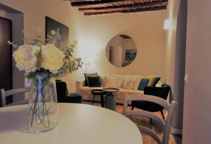 סוויטת 2 חדרי שינה, Trevi Beau Boutique