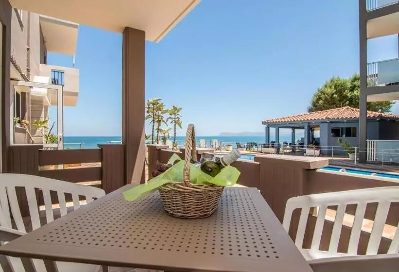 オーシャンビュースーペリアールーム, Girogiali Beach Hotel Adults Only