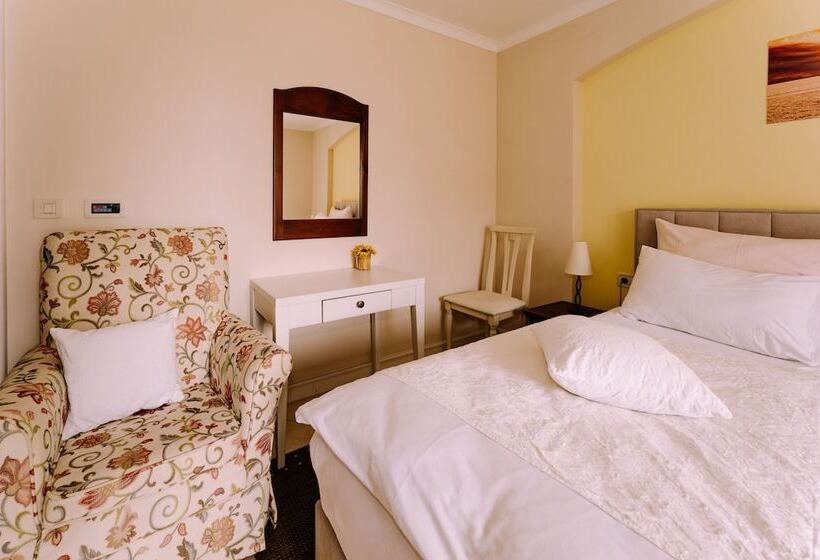 可看到停车场的标准间, Abalone