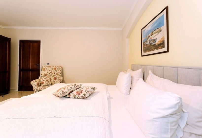 可看到停车场的标准间, Abalone