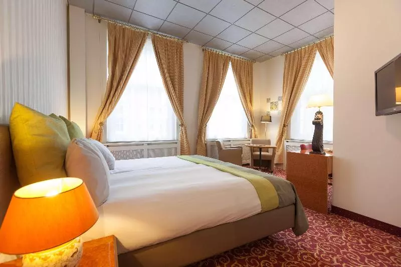スーペリアスタジオ, Agua Hotels Riverside