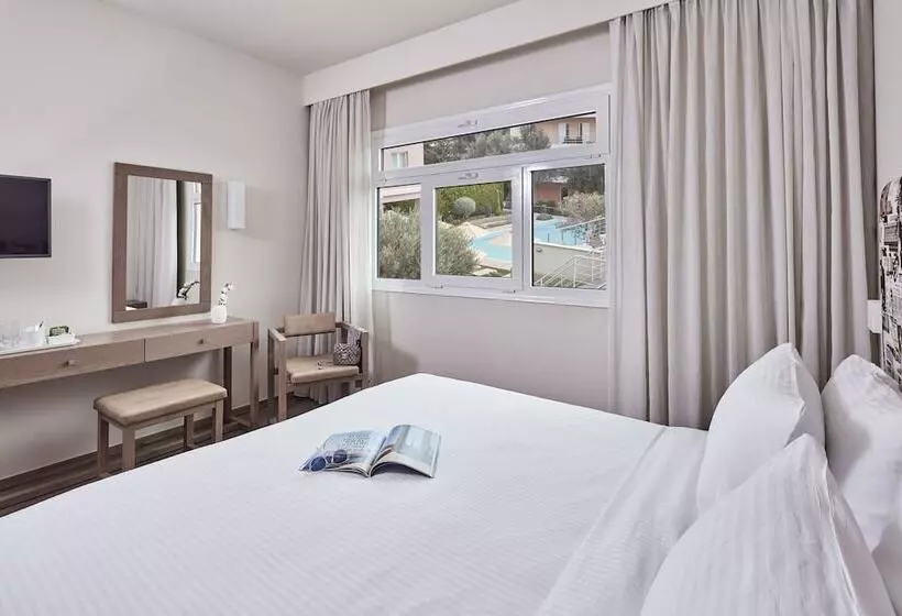 اتاق پرستیژ, Civitel Attik Rooms & Suites