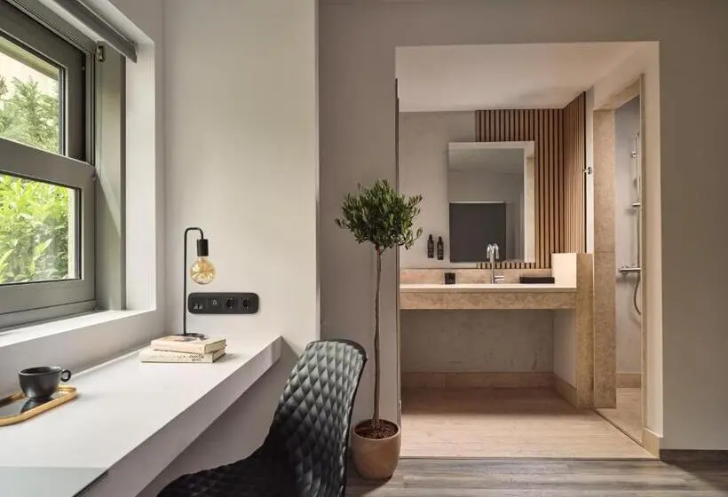 コンフォートルーム, Civitel Attik Rooms & Suites