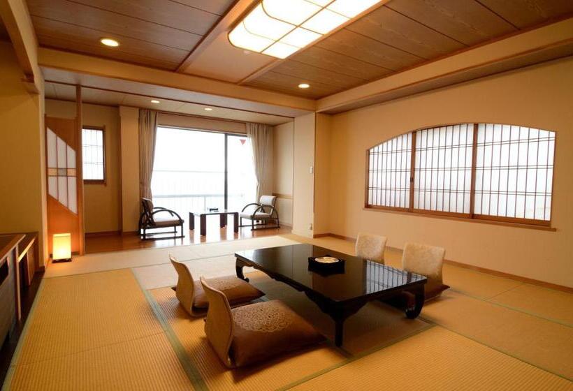 Четырехместный Номер Стандарт Вид на Море, Inatori Tokai Hotel Yuen