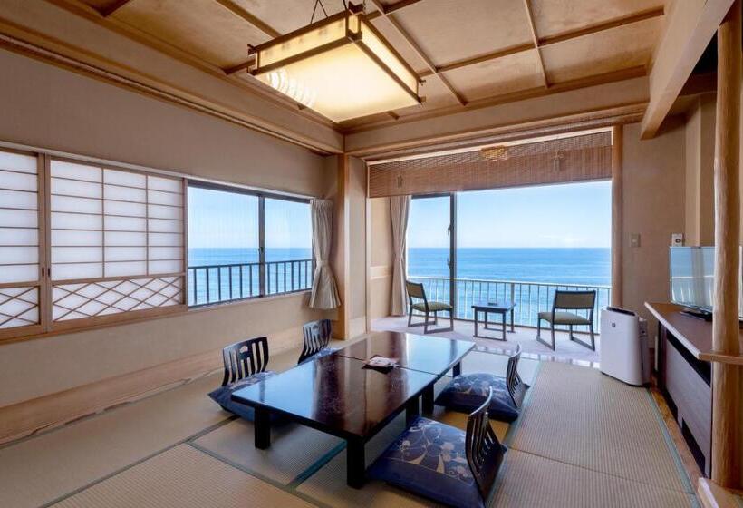 חדר סטנדרט לארבעה, Inatori Tokai Hotel Yuen