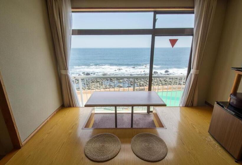 חדר סופריור לארבעה, Inatori Tokai Hotel Yuen