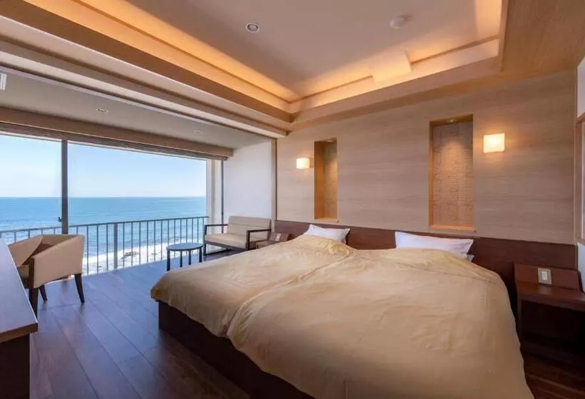 Deluxe Neljän Hengen Huone, Inatori Tokai Hotel Yuen
