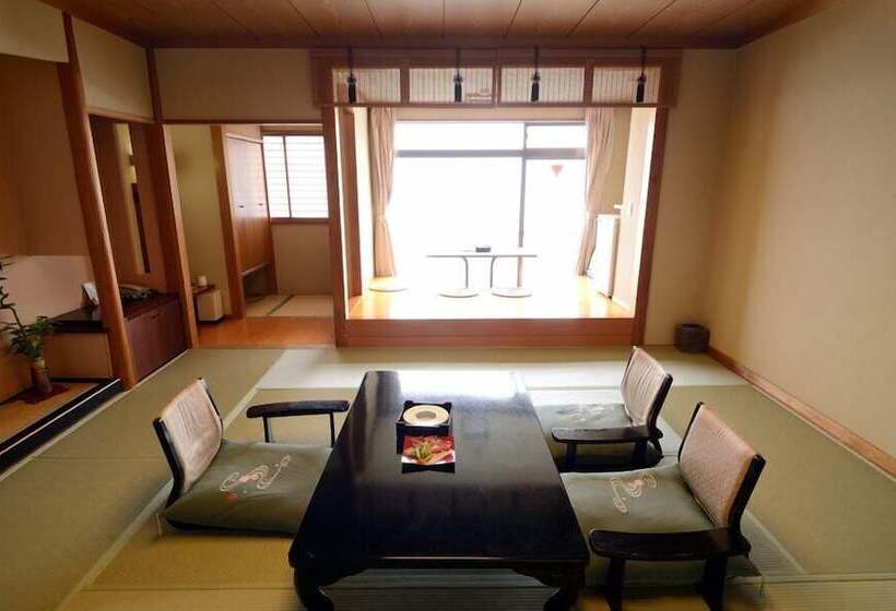 חדר דלוקס לארבעה, Inatori Tokai Hotel Yuen