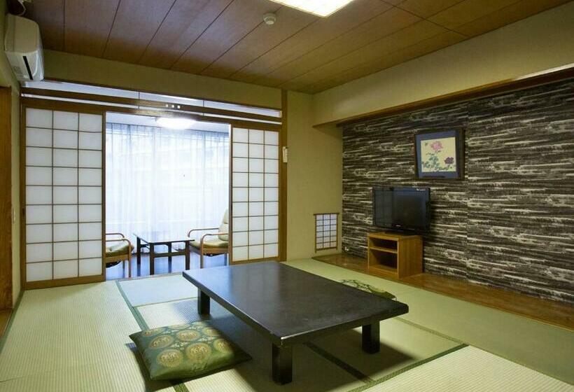 Номер Economy, Oonoya