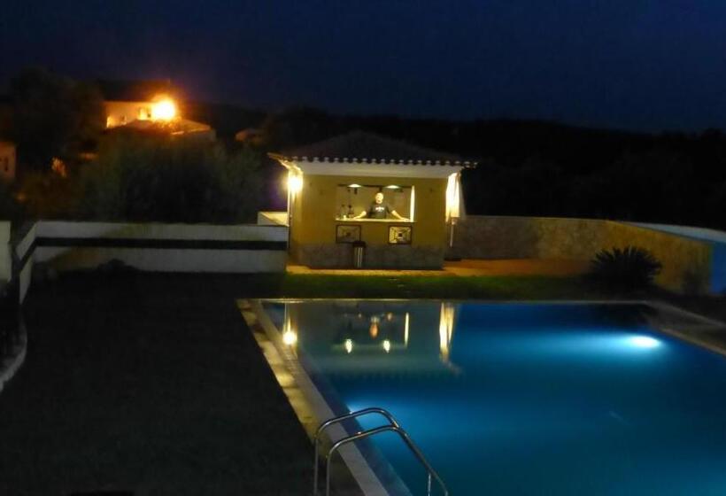 فيلا 4 غرف نوم, Quinta Do Ribeirinho