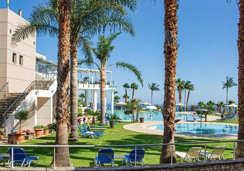 سوییت لوکس, The Noverian Scenic Crete 5* Hilltop Villa Resort & Spa