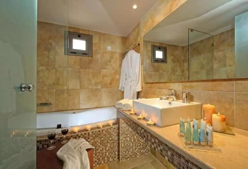 ویلای 1 خوابه با چشم‌انداز دریا, The Noverian Scenic Crete 5* Hilltop Villa Resort & Spa