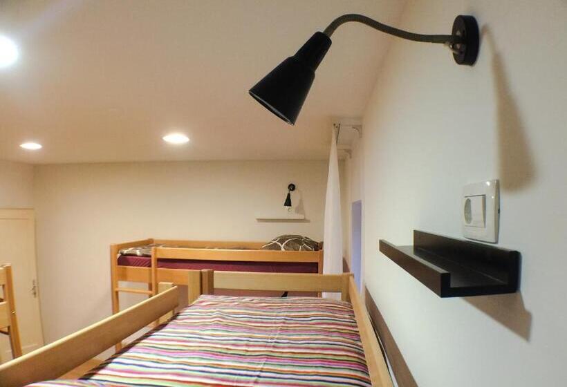 اتاق خانوادگی با سرویس بهداشتی مشترک, Aparthotel Vila Minka