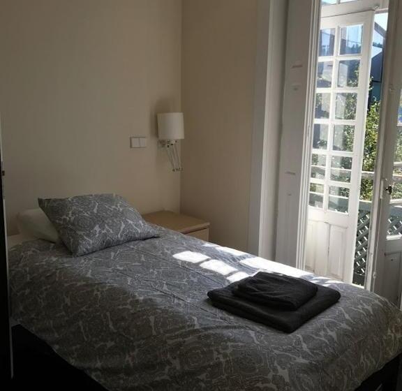 标准单人间, Camelia Rooms