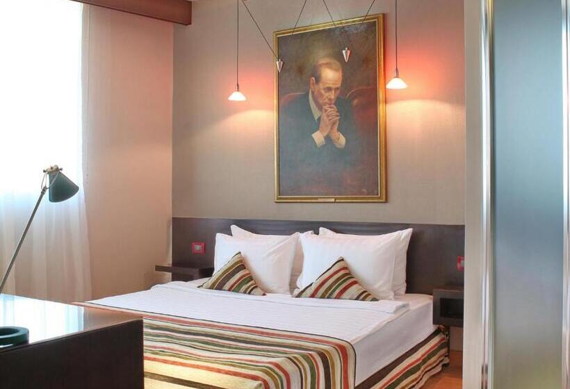 سوییت جونیور, Design Hotel Mr President