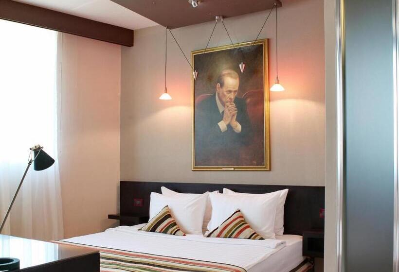 سوییت جونیور, Design Hotel Mr President