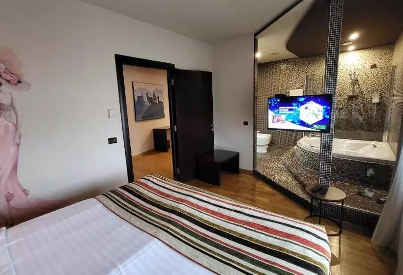 Penthouse Suite
