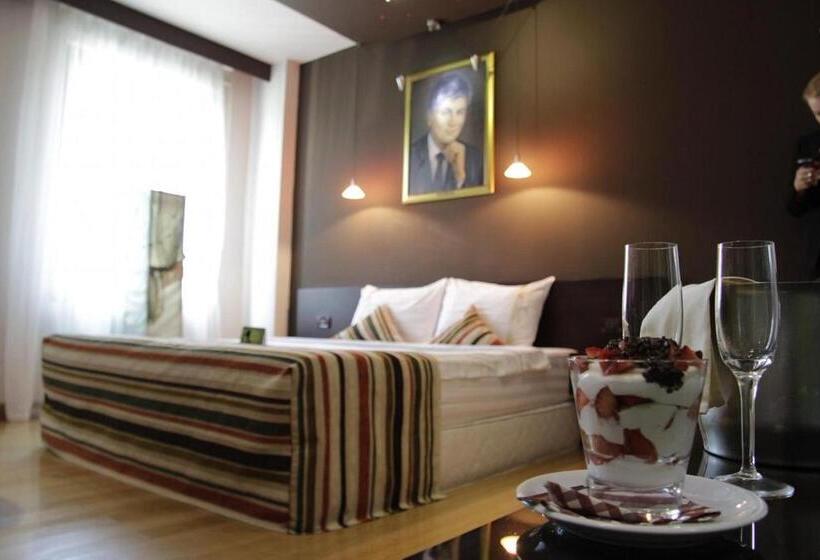 اتاق سوپریور, Design Hotel Mr President