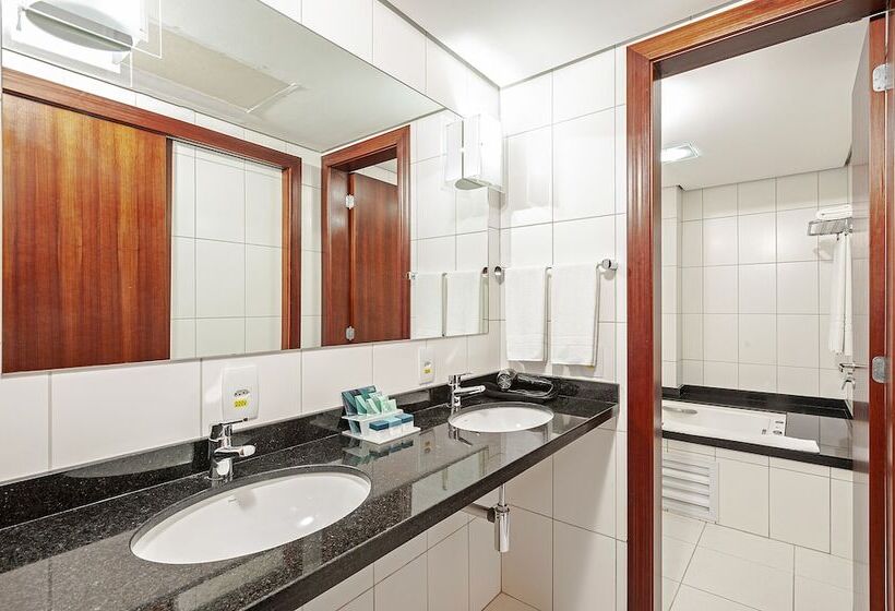 סוויטה משפחתית, Firenze Business