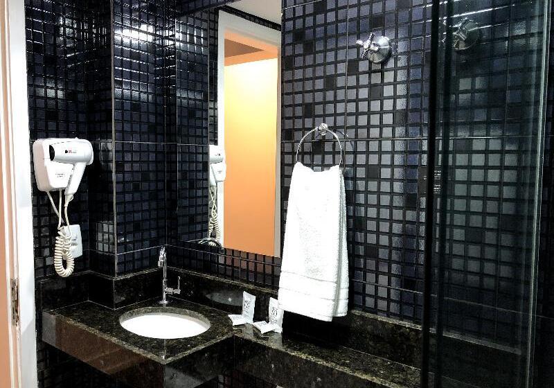 اتاق استاندارد سه نفره, 155