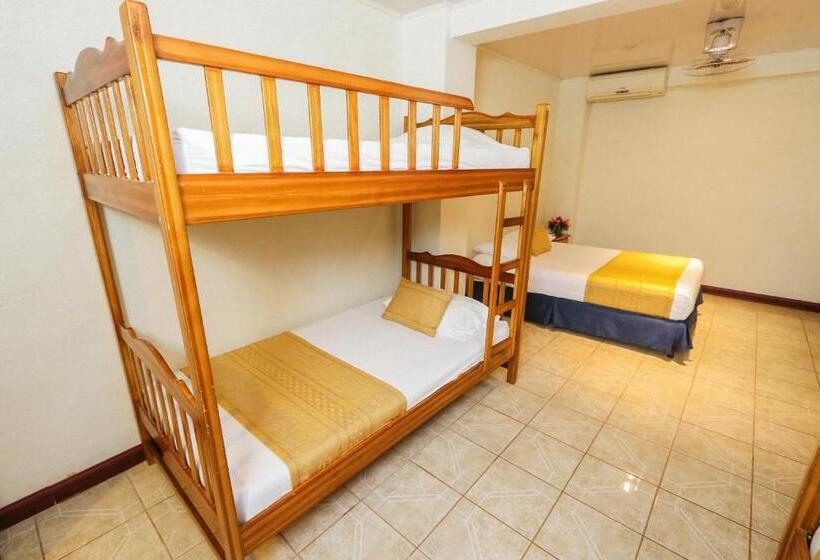 ファミリールーム, Flor Blanca