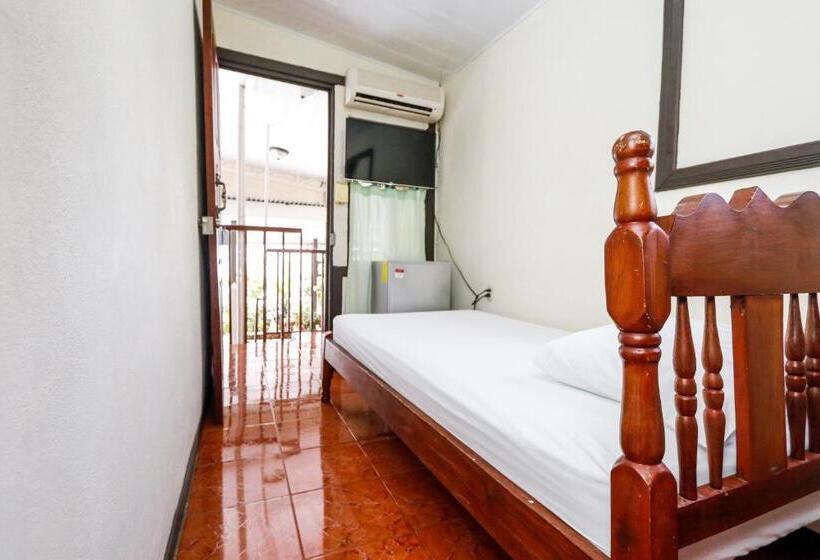 エコノミートリプルルーム, Flor Blanca