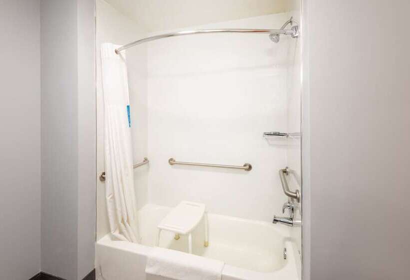 إستوديو قياسى سرير كينج, Hampton Inn Belle Vernon