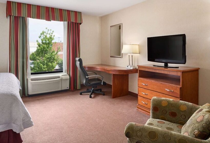 إستوديو قياسى سرير كينج, Hampton Inn Belle Vernon