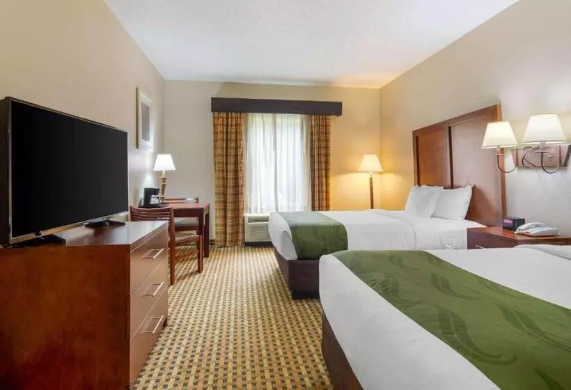 ２ダブルベッドのスタンダードルーム, Quality Inn & Suites Decatur  Atlanta East