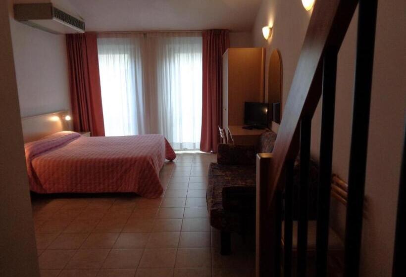 Студия Стандарт, Residenza San Giovanni