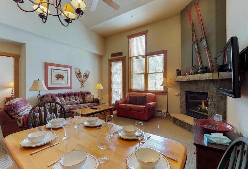 3ベッドルームアパートメント, River Run Village