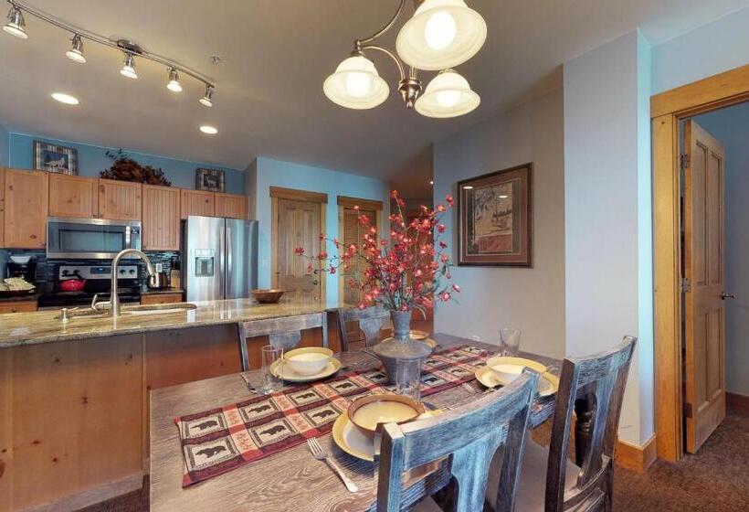 2ベッドルームアパートメント, River Run Village