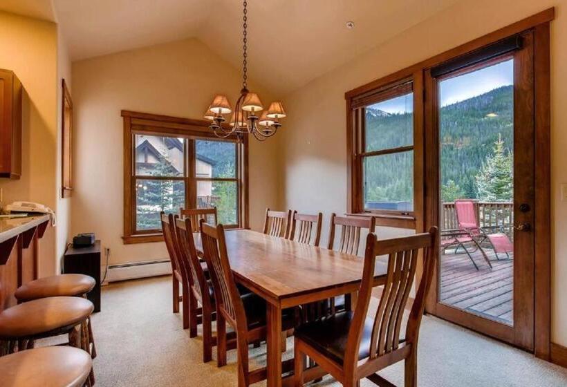 1ベッドルームのデラックスアパートメント, River Run Village