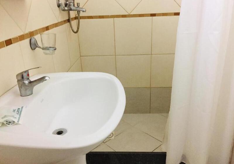 Quarto Estandar, San Remo Punta