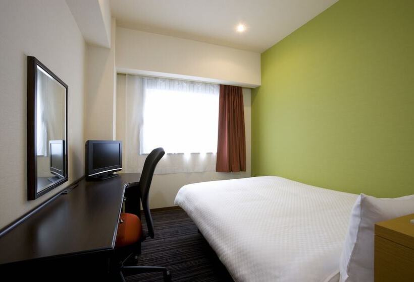 غرفة قياسية, The B Hakata