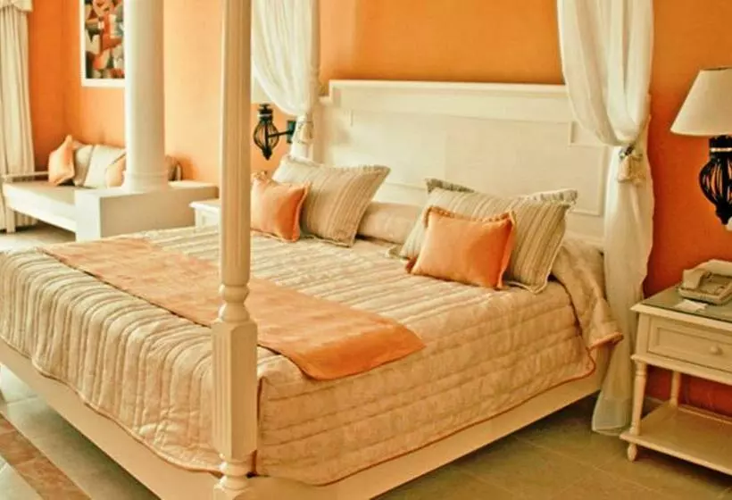 デラックスジュニアスイート, Bahia Principe Explore Esmeralda - All Inclusive