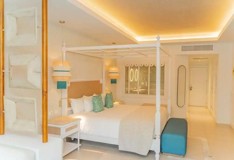 デラックスジュニアスイート, Bahia Principe Explore Esmeralda - All Inclusive