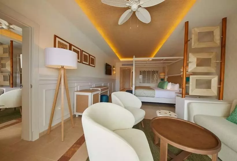 デラックスジュニアスイート, Bahia Principe Explore Esmeralda - All Inclusive