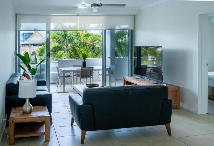 דירת חדר, Vision Apartments