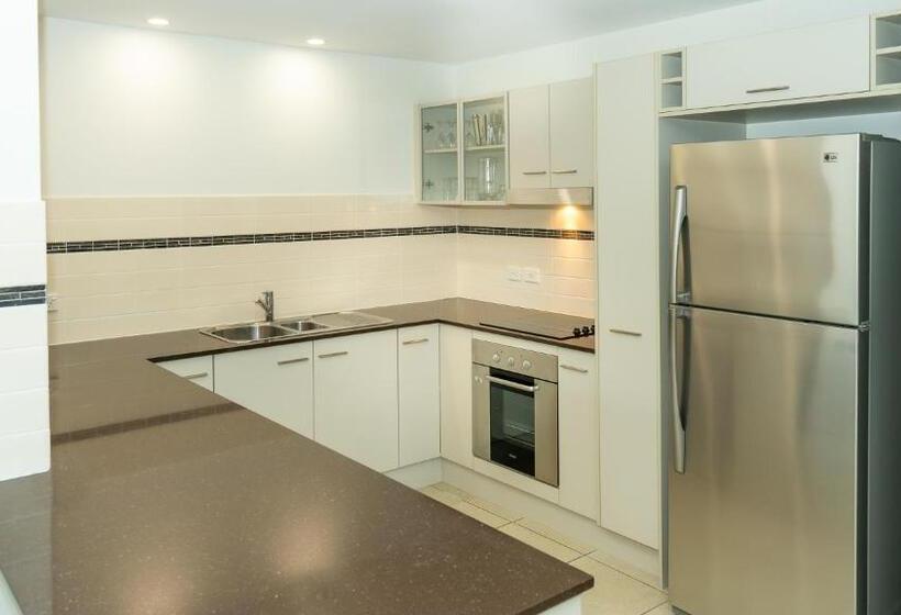 דירת חדר, Vision Apartments