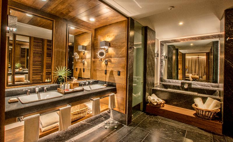 带大床的套房, Impression Moxché by Secrets - Adults Only